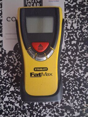 STANLEY FATMAX LASER MEASUREING DEVICE